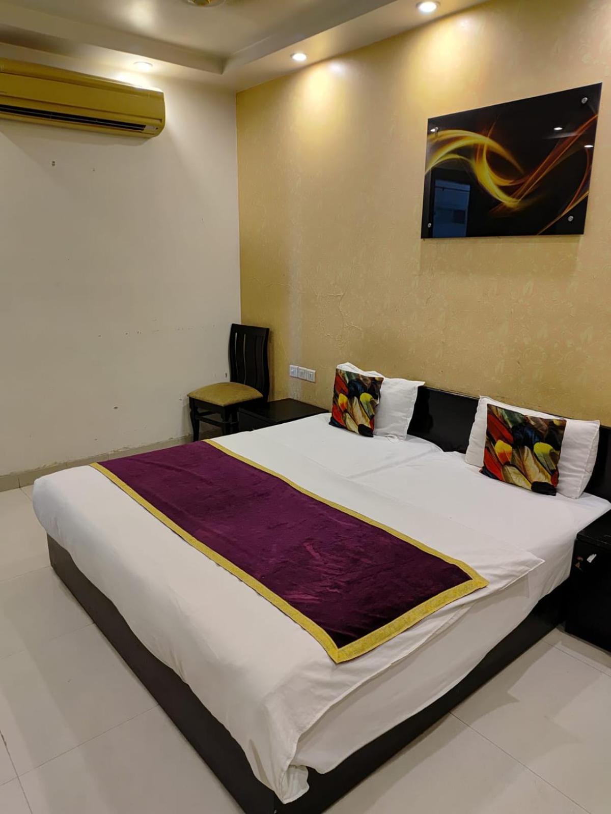 Paschim Vihar Hotell Delhi  Eksteriør bilde