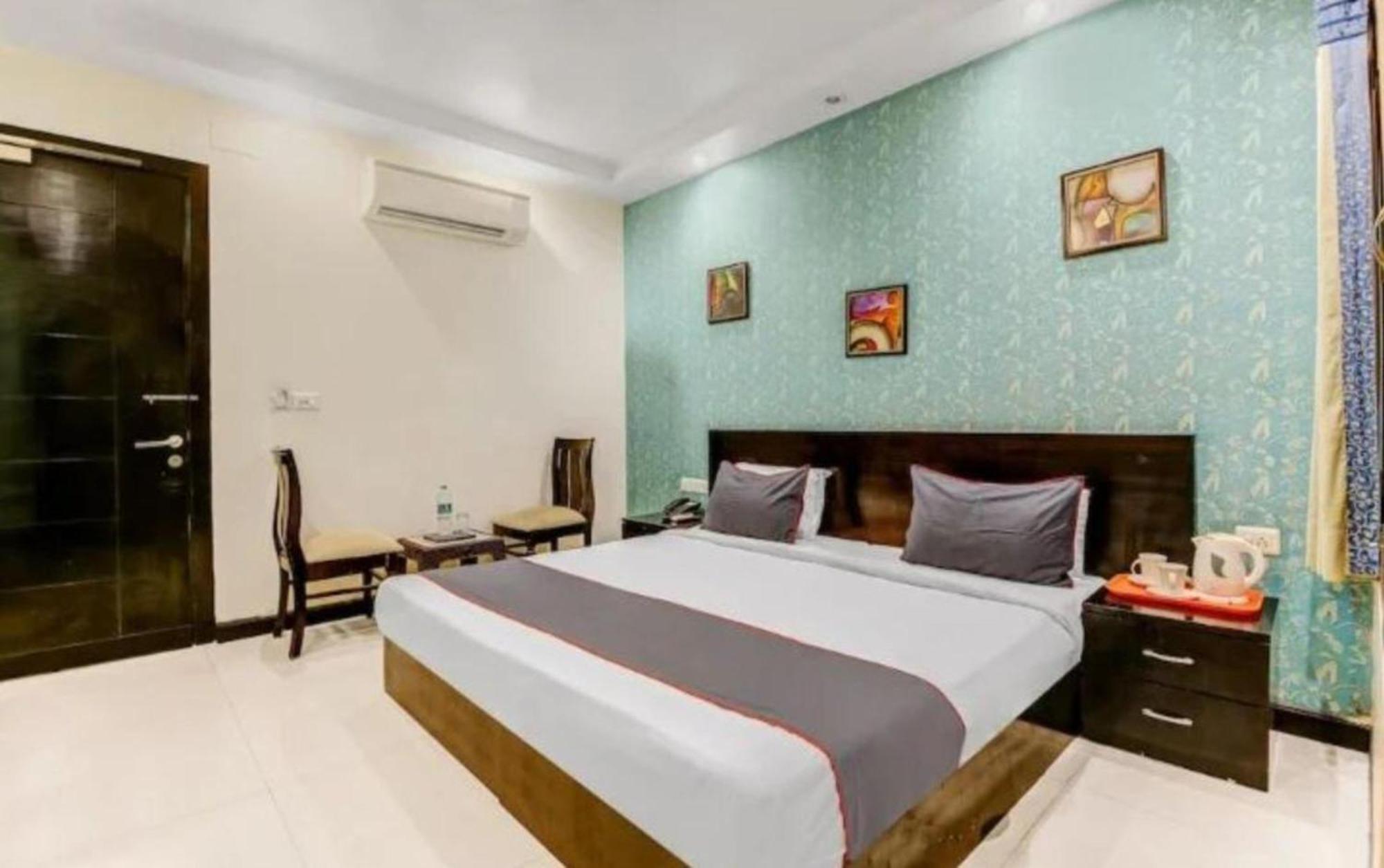 Paschim Vihar Hotell Delhi  Eksteriør bilde